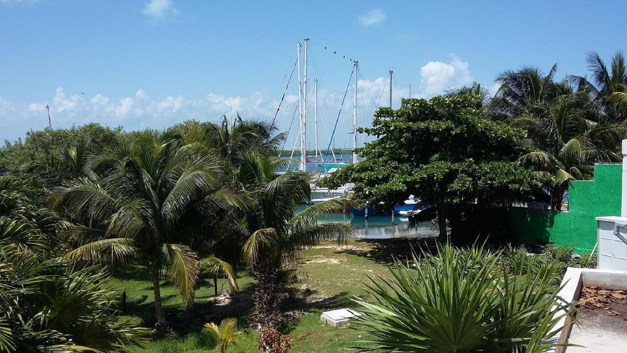 Marina Paraiso Isla Mujeres Hotel Luaran gambar