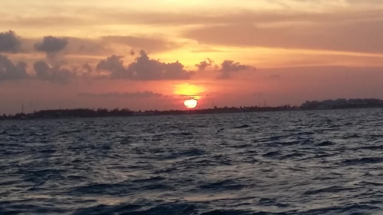 Marina Paraiso Isla Mujeres Hotel Luaran gambar