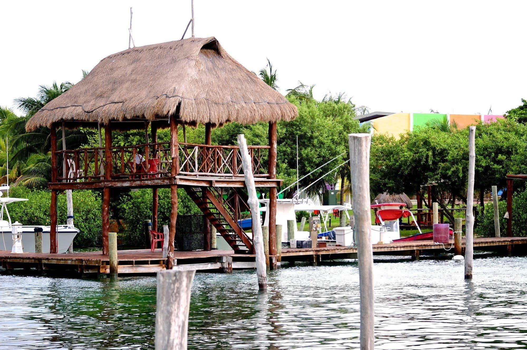 Marina Paraiso Isla Mujeres Hotel Luaran gambar