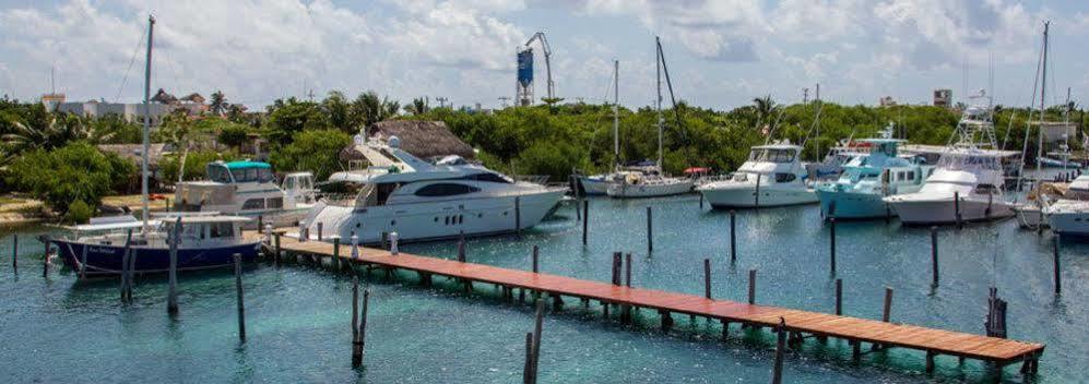 Marina Paraiso Isla Mujeres Hotel Luaran gambar